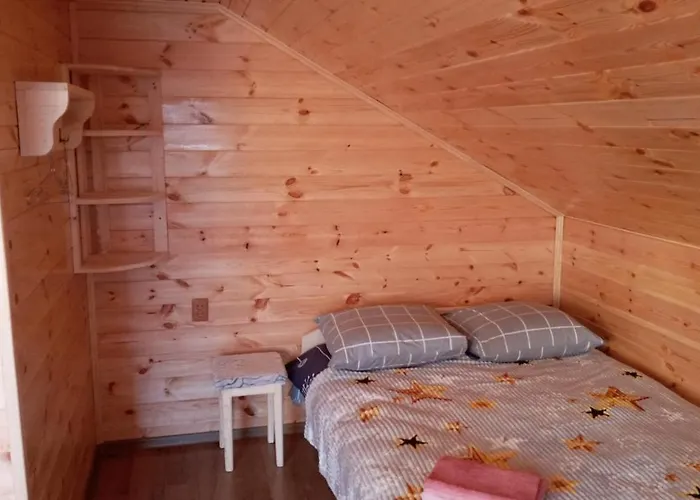 біля лісу з двома спальнями Chalet