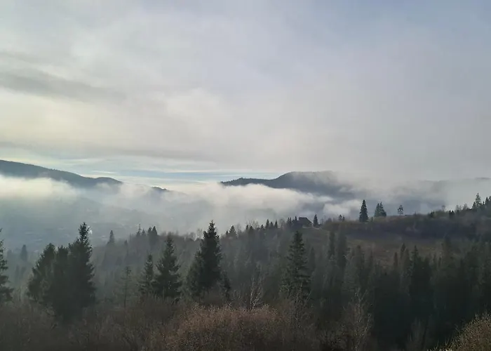 Chalet біля лісу з двома спальнями