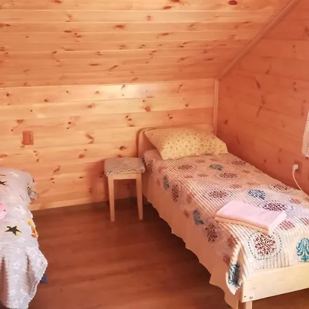 Dağ evi біля лісу з двома спальнями